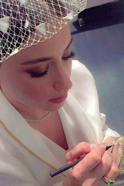 اضغط لمشاهدة الصور: زفاف فخم للنجمة هازال كايا، وفستانها يخطف الأنظار